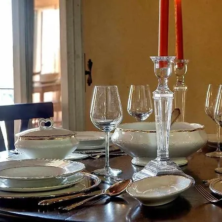 Elegante In Collina Apartment