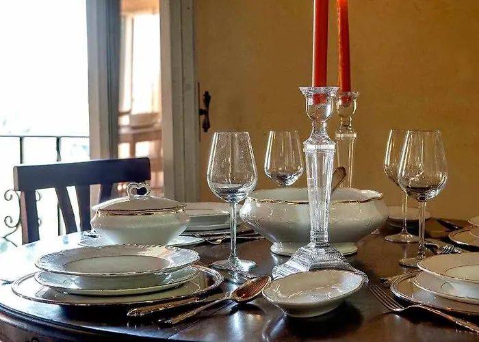Elegante In Collina Apartament